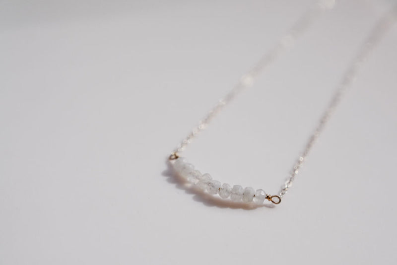 The silver strand gemstone necklace  with moonstones